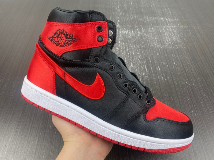 jordan 1 retro high og satin bred - fd4810-061