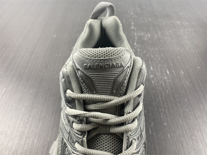 blcg defender sneaker grey mesh and nylon 685613w2ra25690