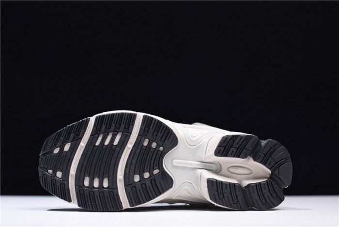 a*d*i*s ozweego 3 raf simons cream white core black b22537